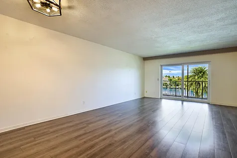 230 N Federal Highway Deerfield Beach FL 33441