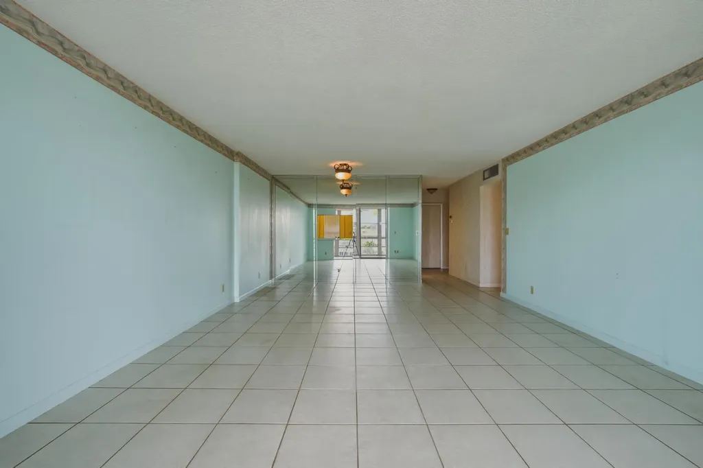 205 SE 11th Terrace Dania Beach FL 33004
