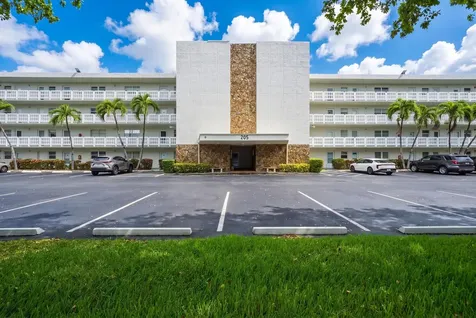 205 SE 11th Terrace Dania Beach FL 33004