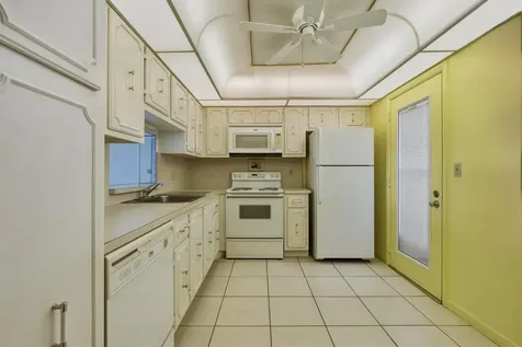 205 SE 11th Terrace Dania Beach FL 33004