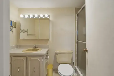 205 SE 11th Terrace Dania Beach FL 33004