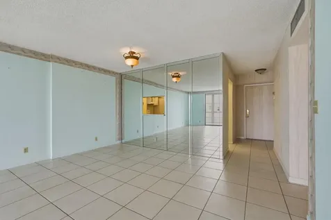 205 SE 11th Terrace Dania Beach FL 33004