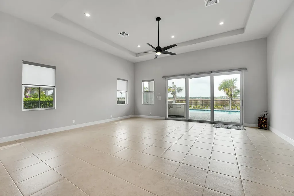 12582 Nautilus Circle Palm Beach Gardens FL 33412