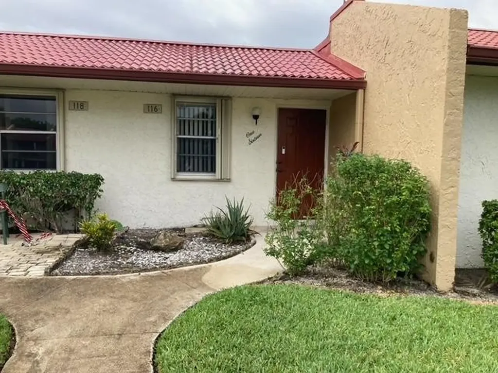 116 Lake Barbara Drive West Palm Beach FL 33411
