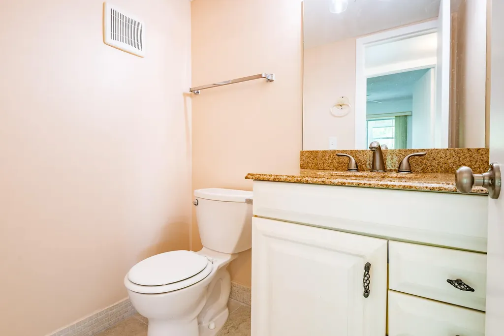67 Fanshaw B Boca Raton FL 33434