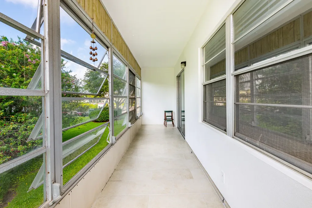 67 Fanshaw B Boca Raton FL 33434