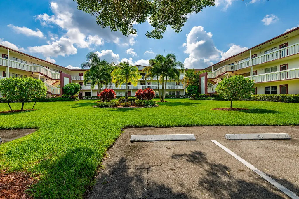 67 Fanshaw B Boca Raton FL 33434