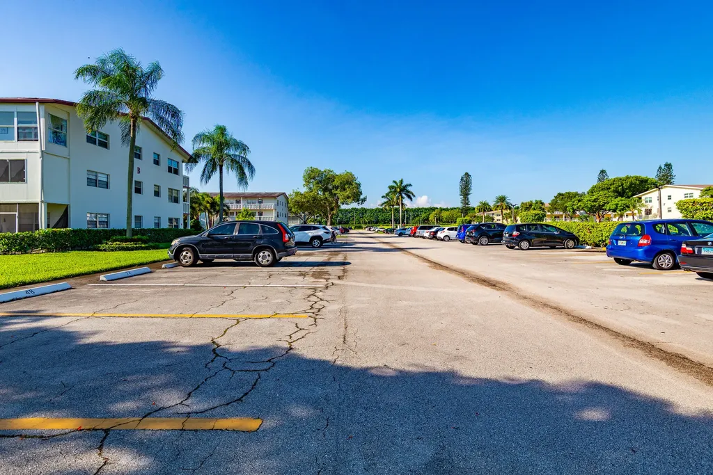 67 Fanshaw B Boca Raton FL 33434