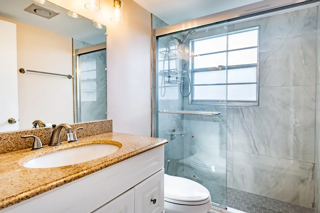 67 Fanshaw B Boca Raton FL 33434