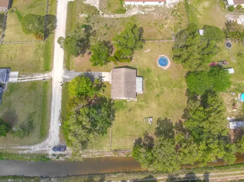 16245 E Burns Drive Loxahatchee FL 33470