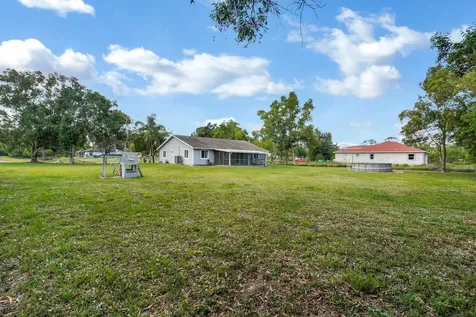 16245 E Burns Drive Loxahatchee FL 33470