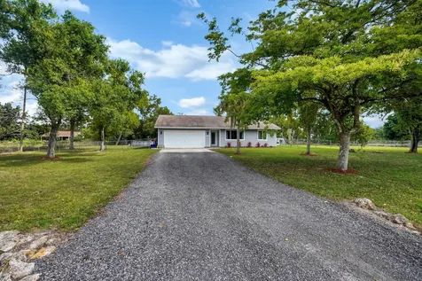 16245 E Burns Drive Loxahatchee FL 33470