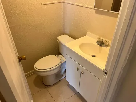 611 N Broadway Lantana FL 33462