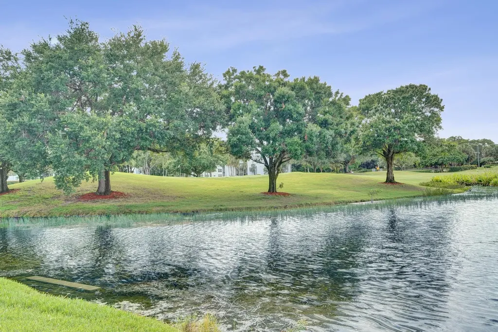 9460 Poinciana Place Davie FL 33324