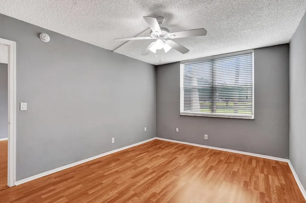 9460 Poinciana Place Davie FL 33324