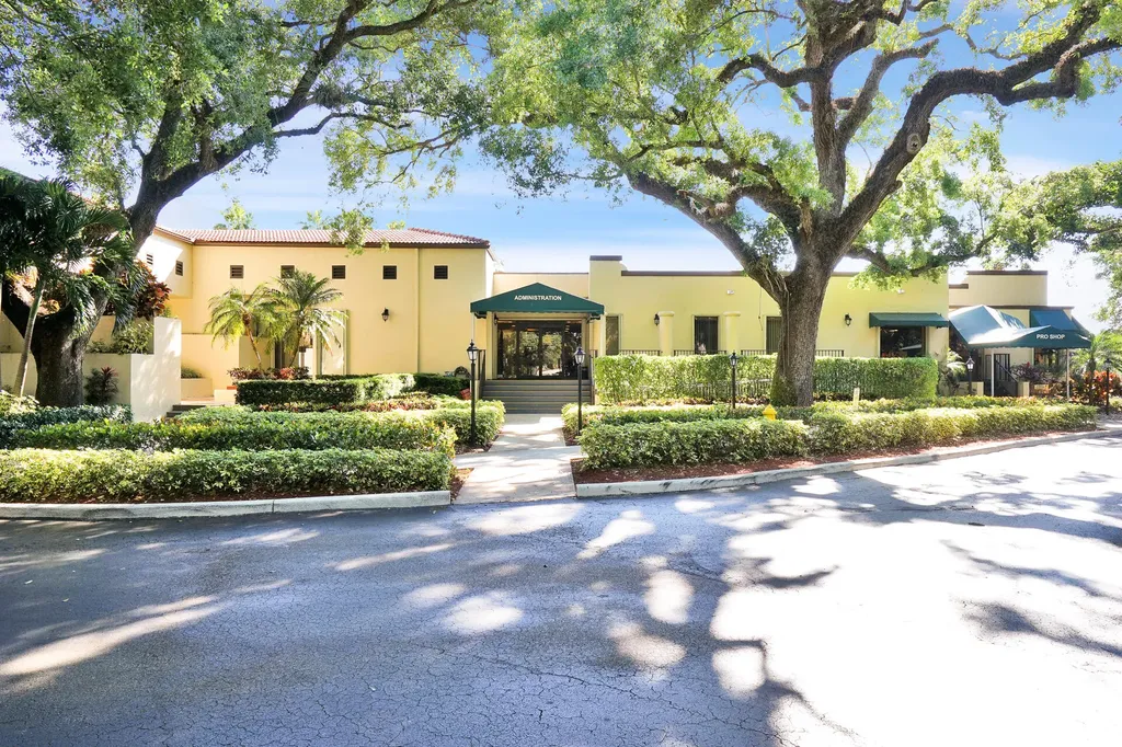 9460 Poinciana Place Davie FL 33324