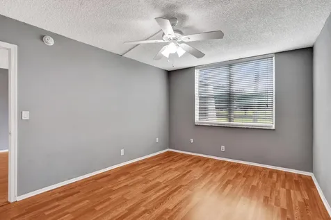 9460 Poinciana Place Davie FL 33324