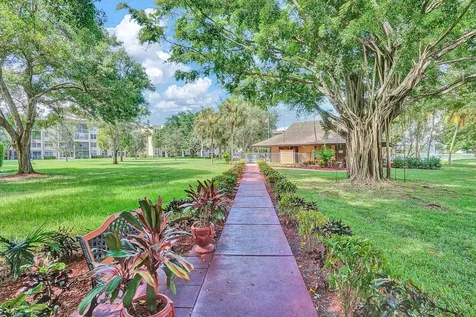 9460 Poinciana Place Davie FL 33324