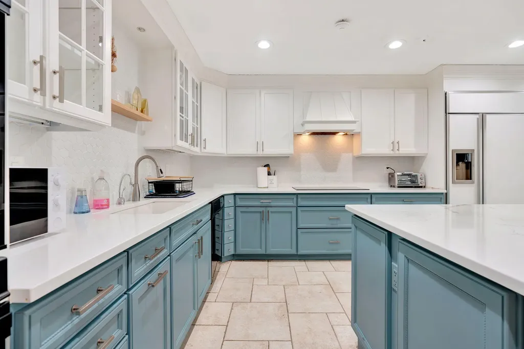 2436 Holly Lane NE Palm Beach Gardens FL 33410
