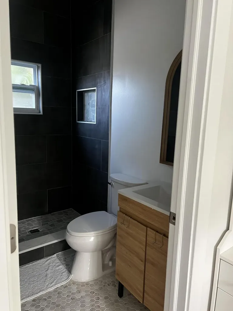 2436 Holly Lane NE Palm Beach Gardens FL 33410