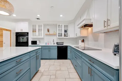 2436 Holly Lane NE Palm Beach Gardens FL 33410