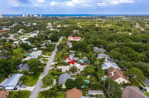 2436 Holly Lane NE Palm Beach Gardens FL 33410