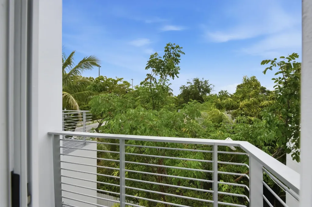 714 NE 14th Avenue Fort Lauderdale FL 33304