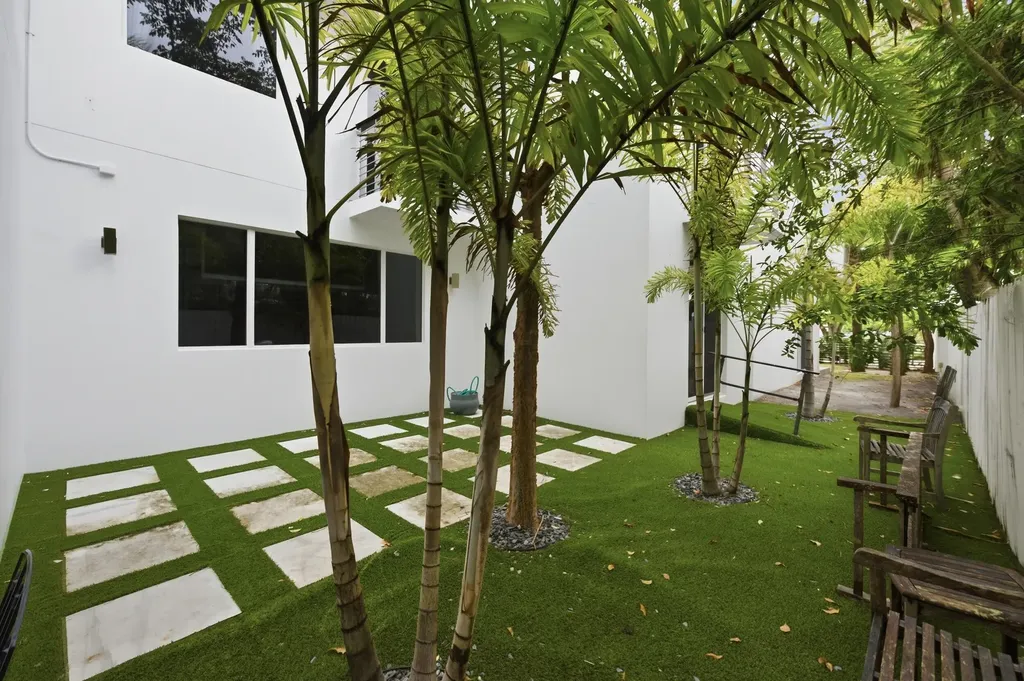 714 NE 14th Avenue Fort Lauderdale FL 33304