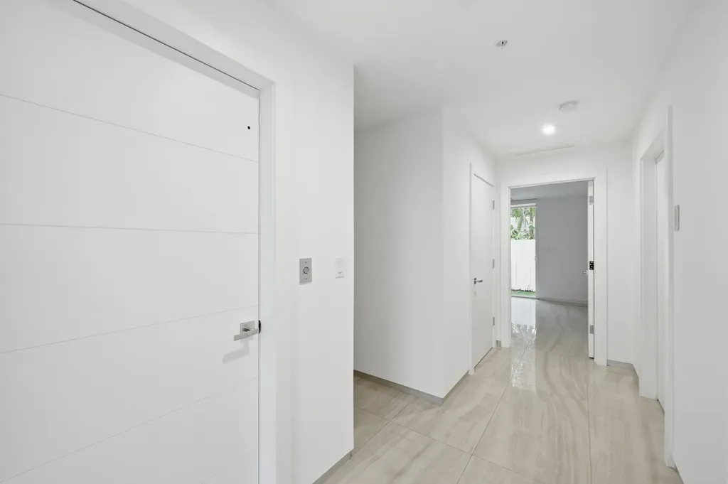 714 NE 14th Avenue Fort Lauderdale FL 33304