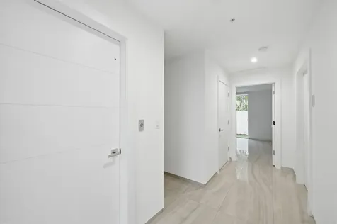 714 NE 14th Avenue Fort Lauderdale FL 33304