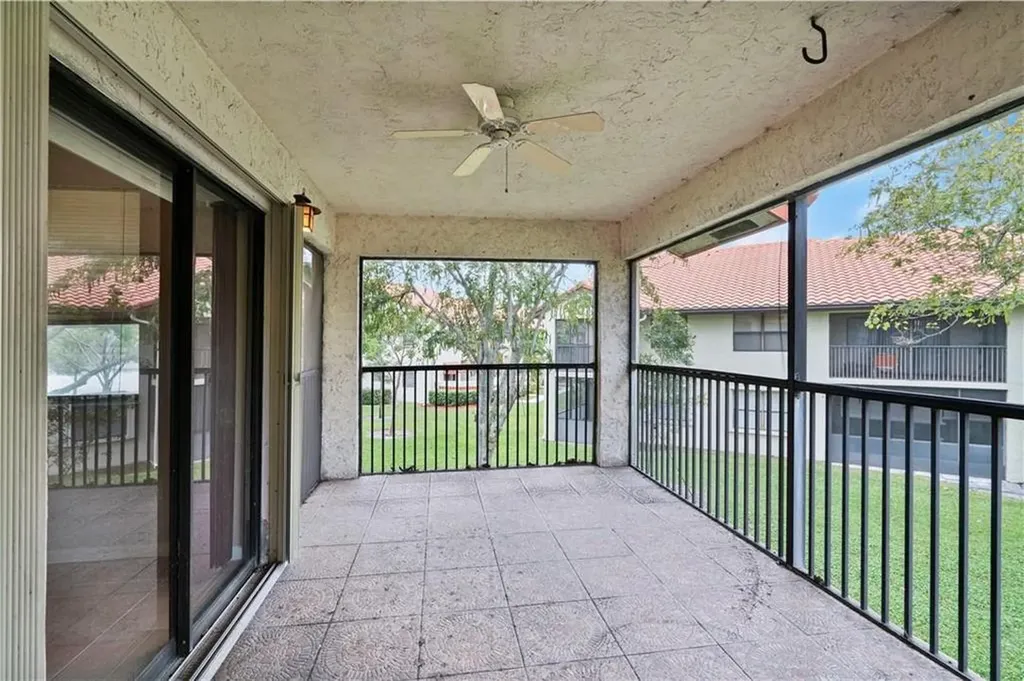 912 Congressional Way Deerfield Beach FL 33442
