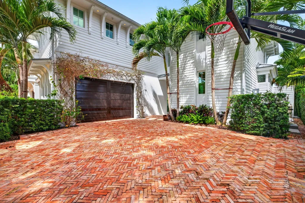 1900 Intracoastal Drive Fort Lauderdale FL 33305