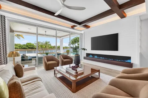 1900 Intracoastal Drive Fort Lauderdale FL 33305