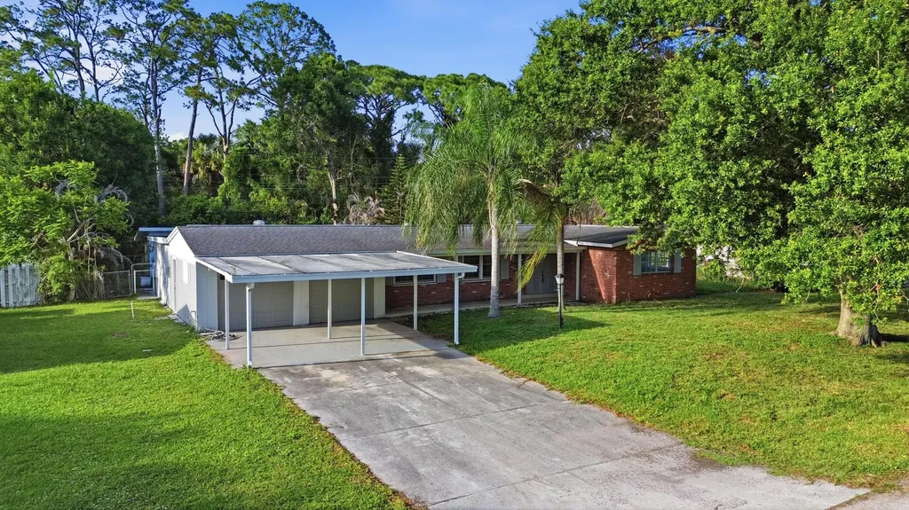 2726 6th Place Vero Beach FL 32968