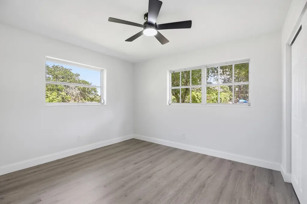 2726 6th Place Vero Beach FL 32968