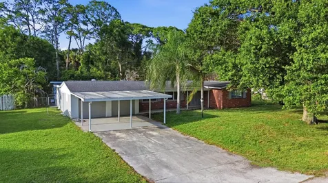 2726 6th Place Vero Beach FL 32968