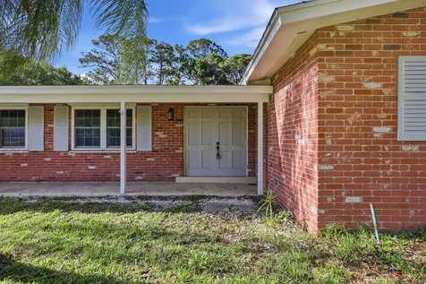 2726 6th Place Vero Beach FL 32968
