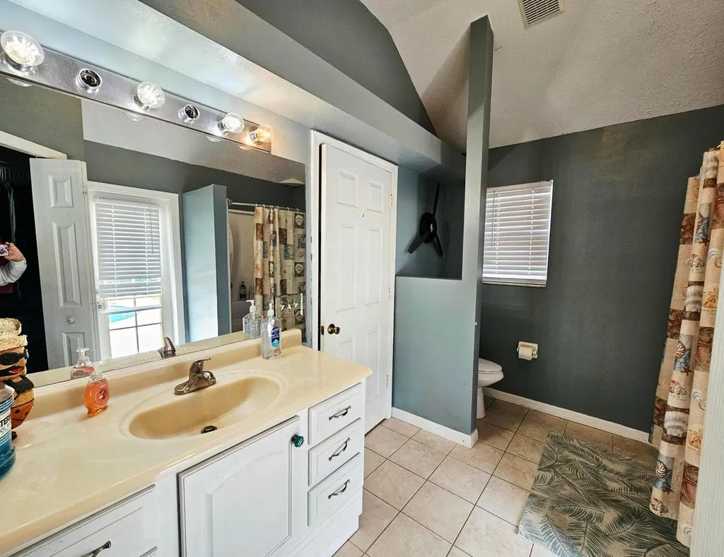 2388 SW Fern Circle Port St Lucie FL 34953
