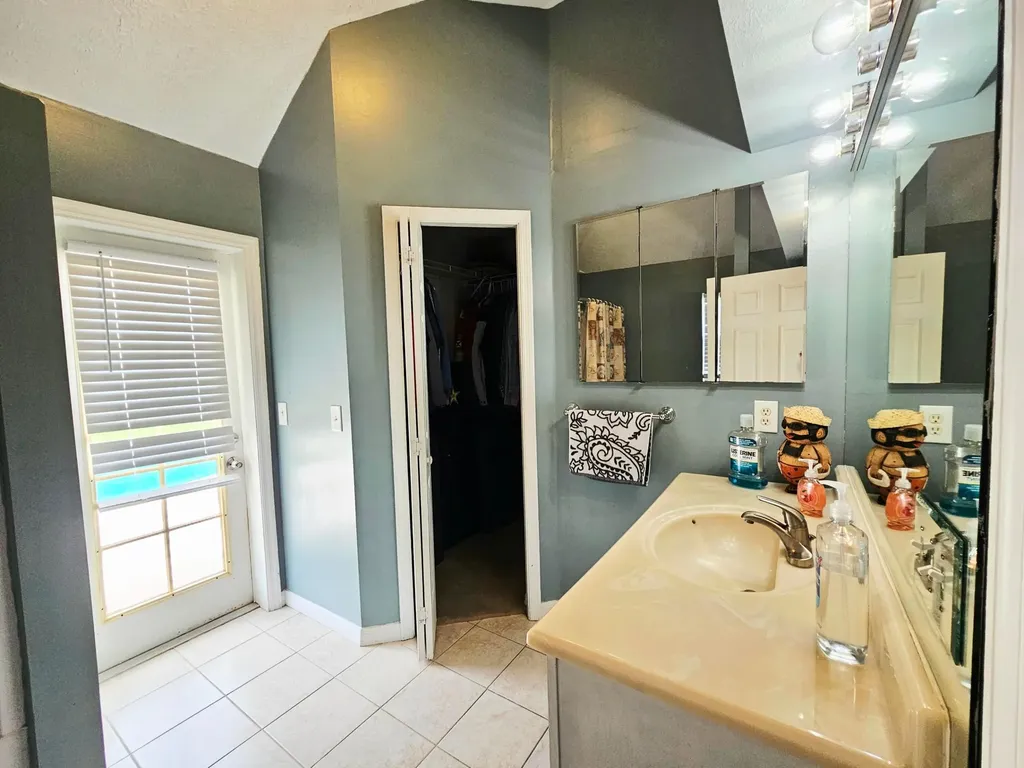 2388 SW Fern Circle Port St Lucie FL 34953