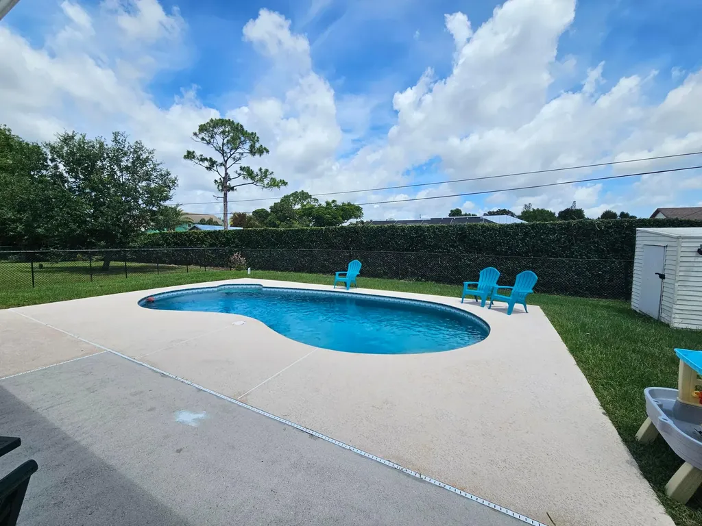 2388 SW Fern Circle Port St Lucie FL 34953