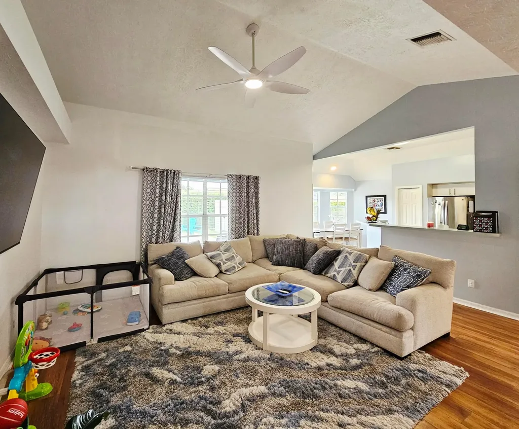 2388 SW Fern Circle Port St Lucie FL 34953