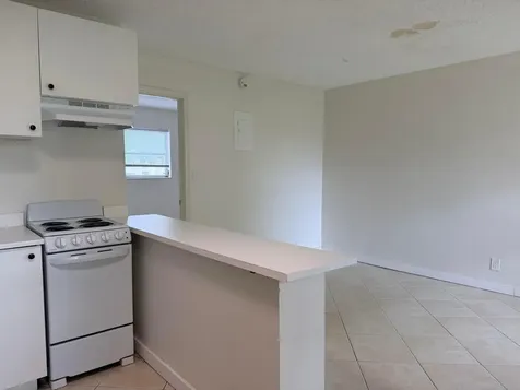5174 NE 6th Avenue Oakland Park FL 33334