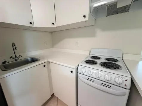 5174 NE 6th Avenue Oakland Park FL 33334