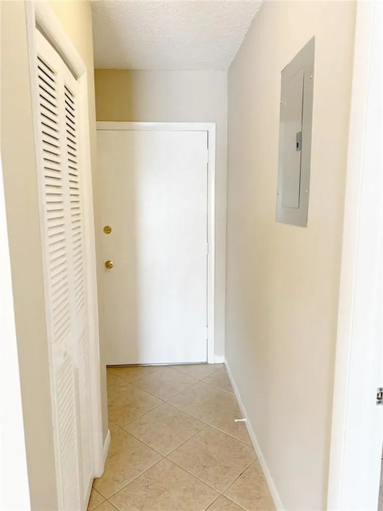 1116 Lake Terrace Boynton Beach FL 33426