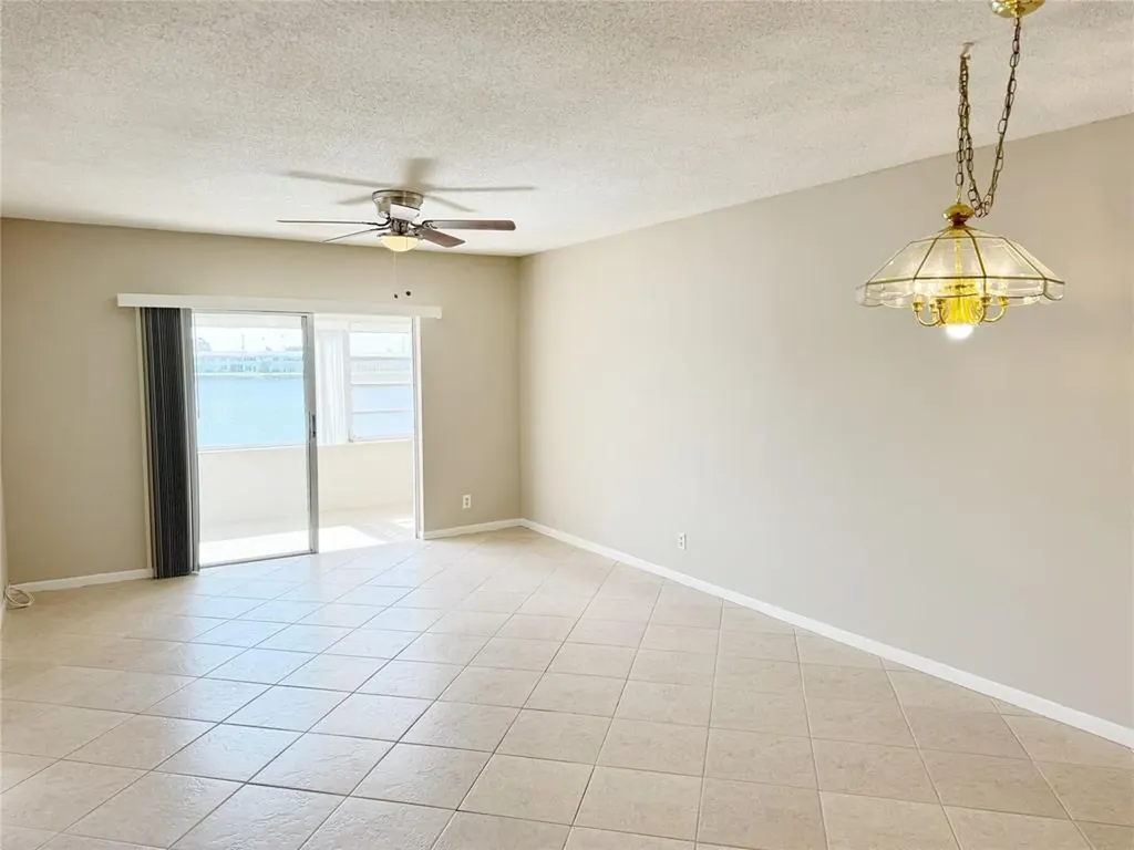 1116 Lake Terrace Boynton Beach FL 33426