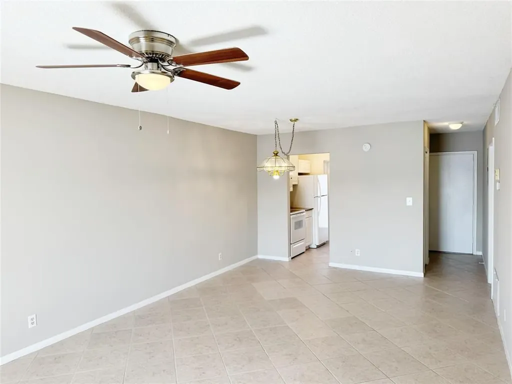 1116 Lake Terrace Boynton Beach FL 33426