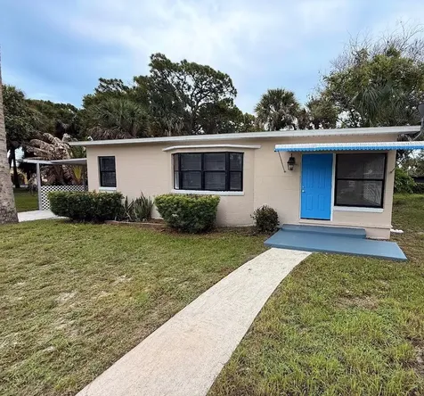 1010 Mayflower Road Fort Pierce FL 34950