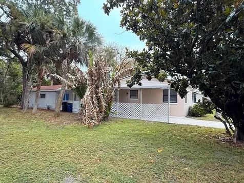 1010 Mayflower Road Fort Pierce FL 34950
