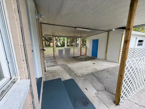 1010 Mayflower Road Fort Pierce FL 34950