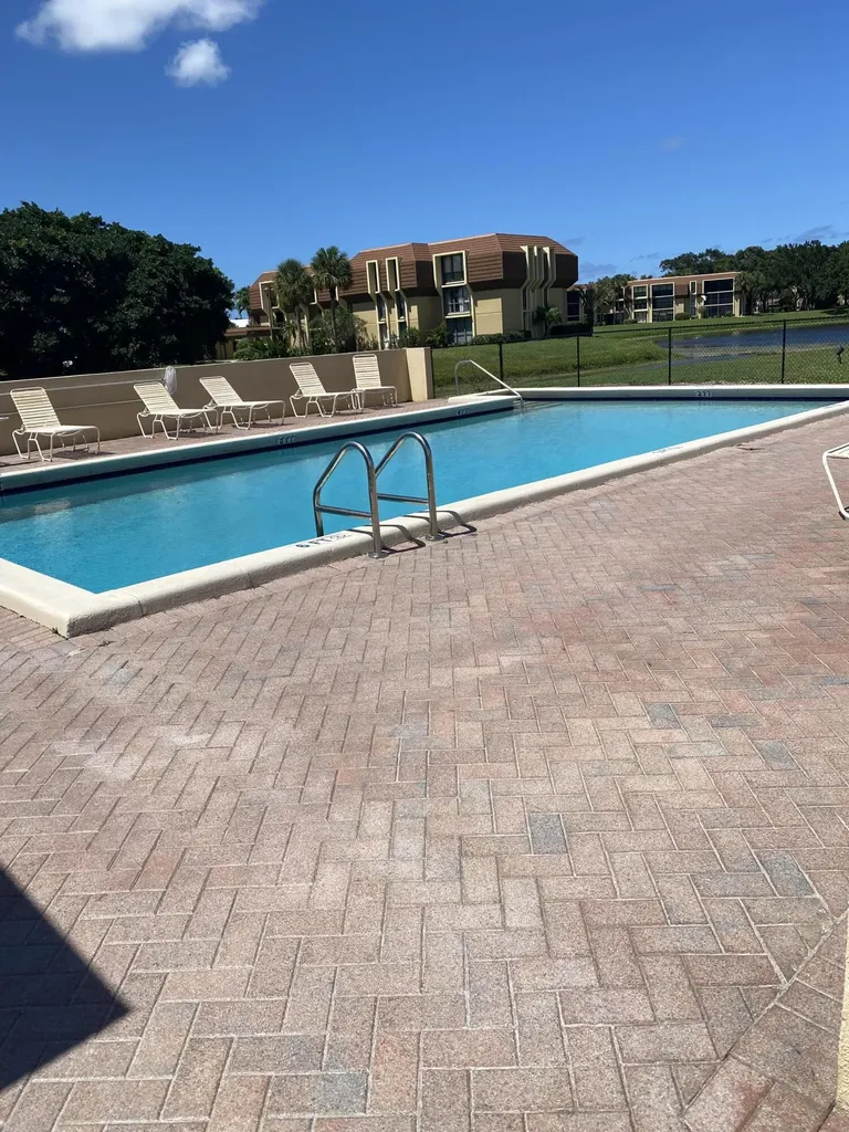 5390 NW Woodland Lakes Drive Palm Beach Gardens FL 33418